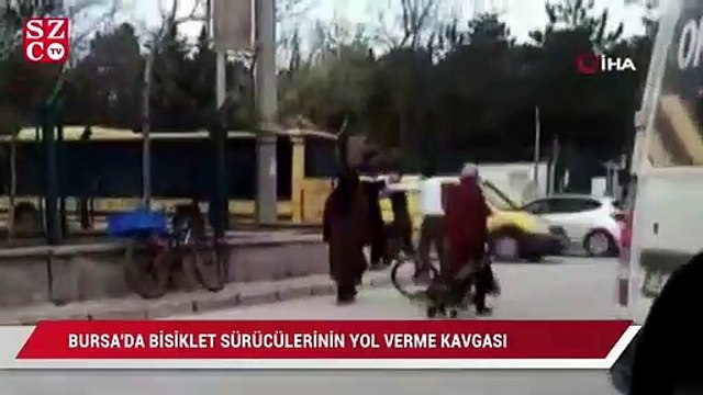 Bursa’da bisiklet sürücülerinin yol verme kavgasında yumruklar konuştu