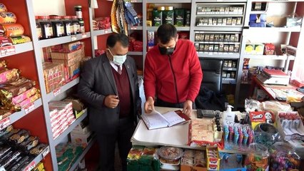 Hayırsever işadamı mahallelinin bakkal borcunu temizledi