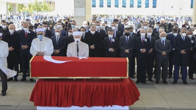 Yıldırım Akbulut son yolculuğuna uğurlandı