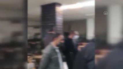 Kapalı olması gereken kahvehane ve kafeteryadaki 55 kişiye idari para cezası uygulandı