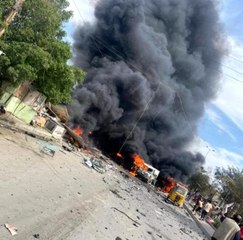 Bağdat'ta pazar yerinde bombalı araçla saldırı: 4 ölü, 17 yaralı