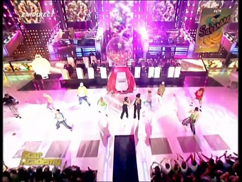 Lââm chante Petite soeur en live à la Star Academy 6