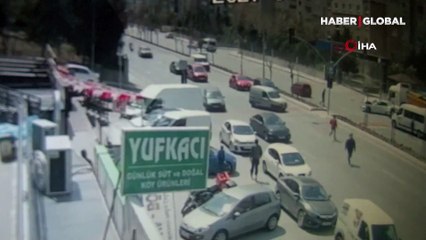 Hafriyat kamyonun sebep olduğu zincirleme kaza kamerada!