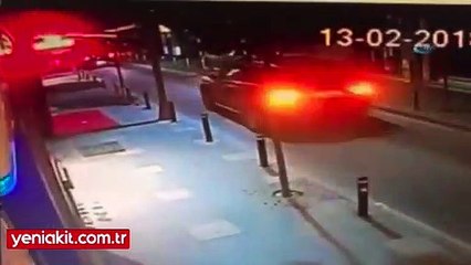Epilepsi krizi geçiren vale dükkana böyle daldı