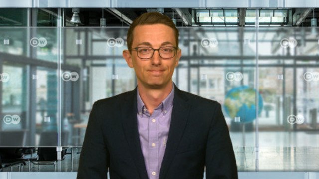 Why COVID-19 vaccines can't change our DNA - DW fact checker Joscha Weber explains