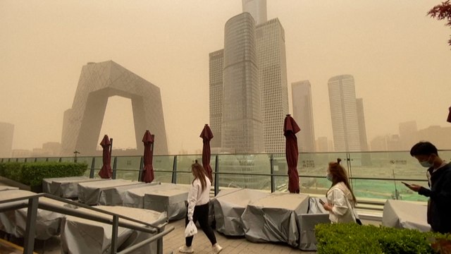 Chine : Pékin encore sous un brouillard de sable
