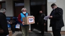 SARAYBOSNA - Türkiye Diyanet Vakfı Bosna Hersek'te ihtiyaç sahibi ailelere gıda yardımı yaptı