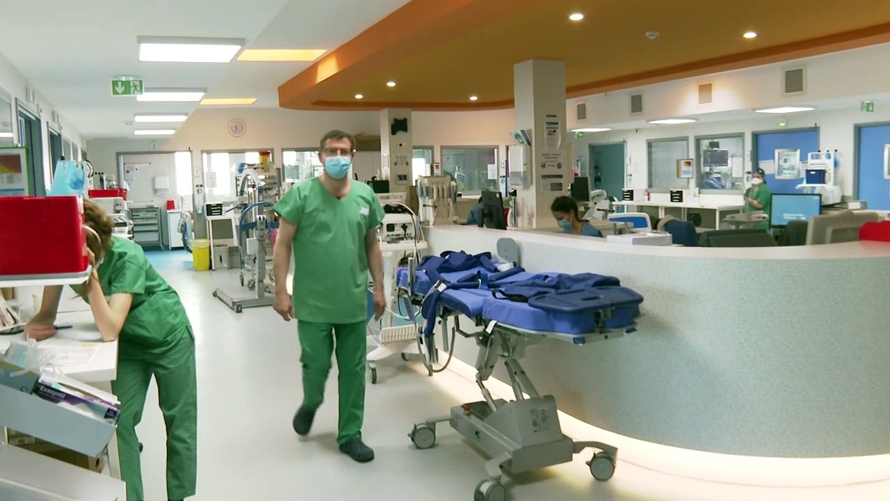 100.000 morts du Covid en France: un chef de service de réanimation témoigne