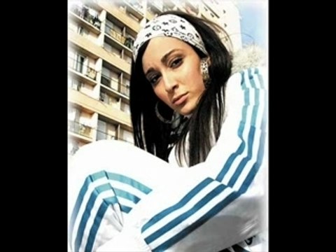 Kenza Farah - Cri de bosnie ft Le silence des mosquees