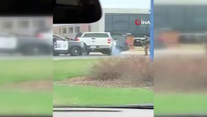 ABD'de maske takmak istemeyen şahıs polise saldırdı