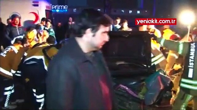 TEM Otoyolu'nda 6 aracın karıştığı zincirleme trafik kazasında 1'i ağır 2 kişi yaralandı