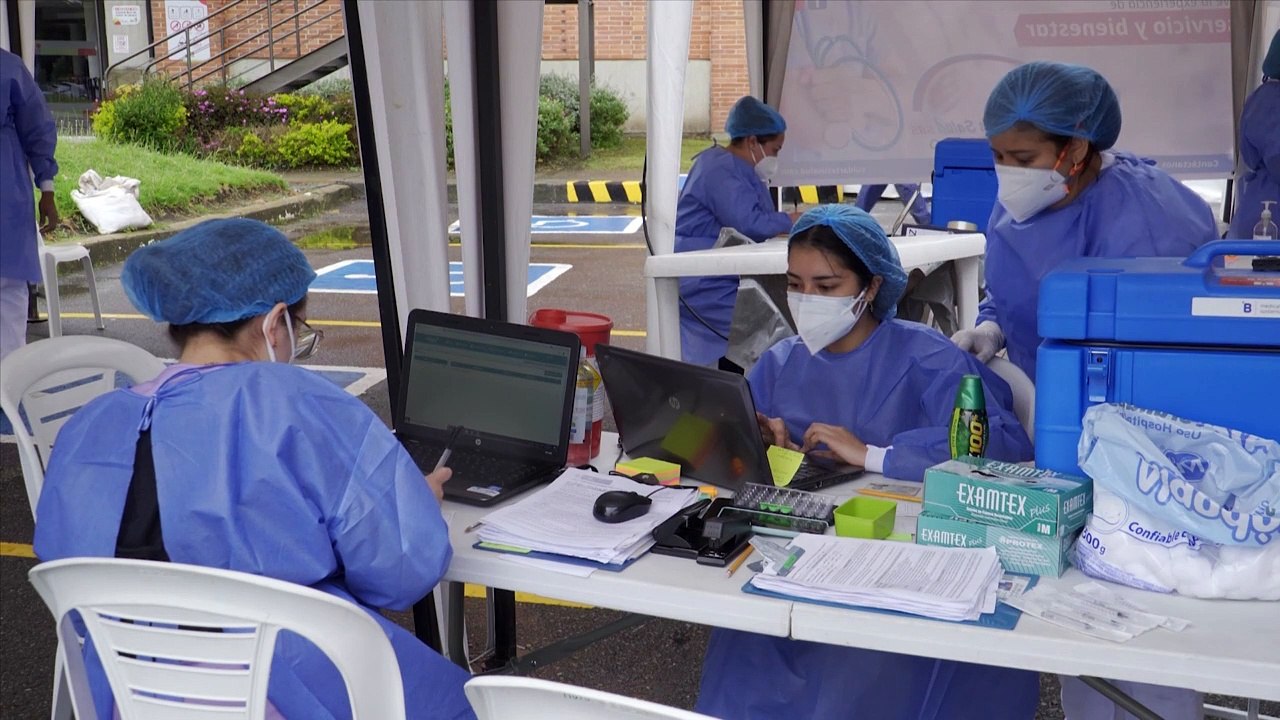 La tercera dosis de la vacuna de Pfizer será "probablemente" necesaria, según farmacéutica