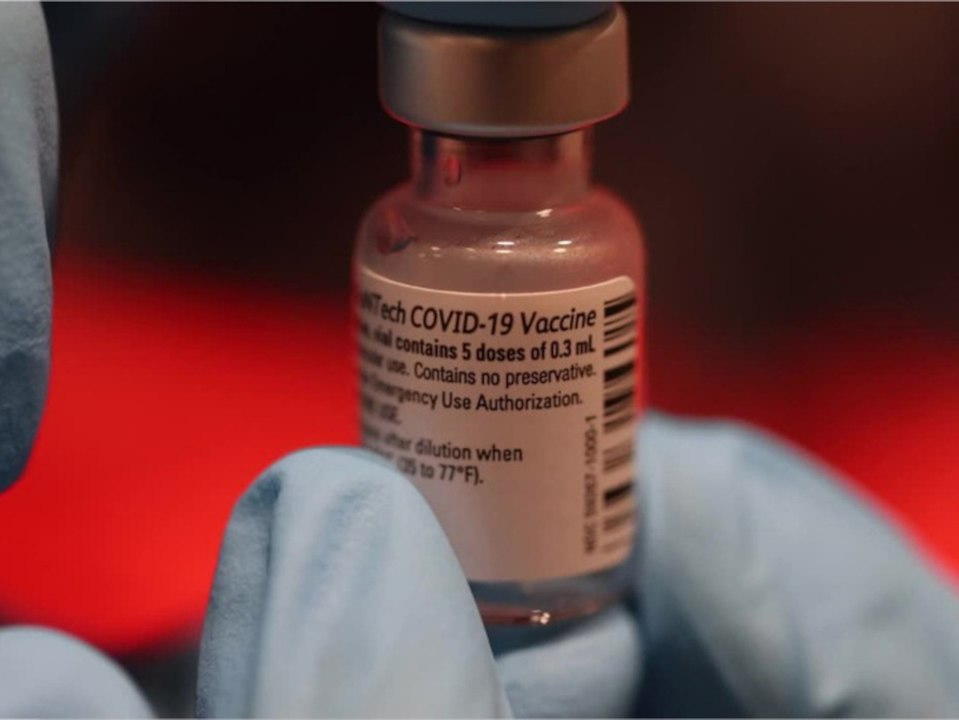 Pfizer-Chef: Corona-Impfung muss wohl jährlich aufgefrischt werden