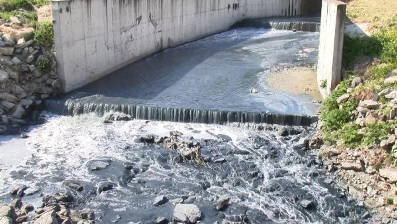 ESENYURT'TA HARAMİDERE YİNE MAVİ AKTI