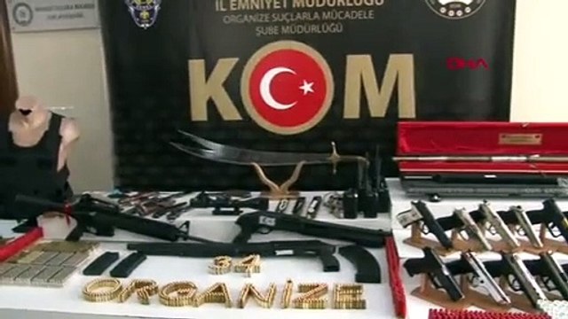 Sedat Peker operasyonunda ele geçirilenler sergilendi