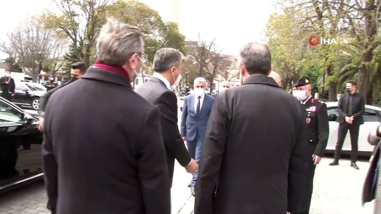 “İnanç ve Sanat” sergisi Bakan Ersoy’un katılımıyla açıldı
