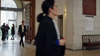 Plus belle la vie : Elsa gifle Revel au tribunal