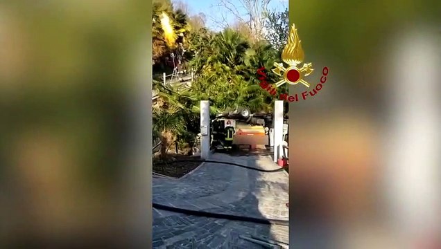 Trarego Viggiona (VB) - Autocisterna ribaltata, concluso travaso Gpl (15.04.21)