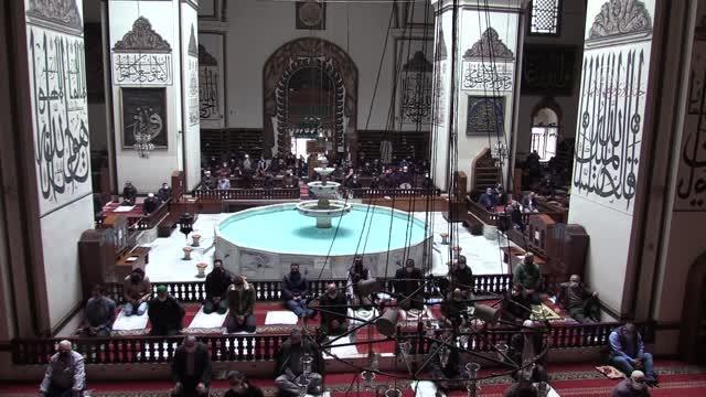 Ramazanın ilk cuması Kovid-19 önlemleriyle kılındı