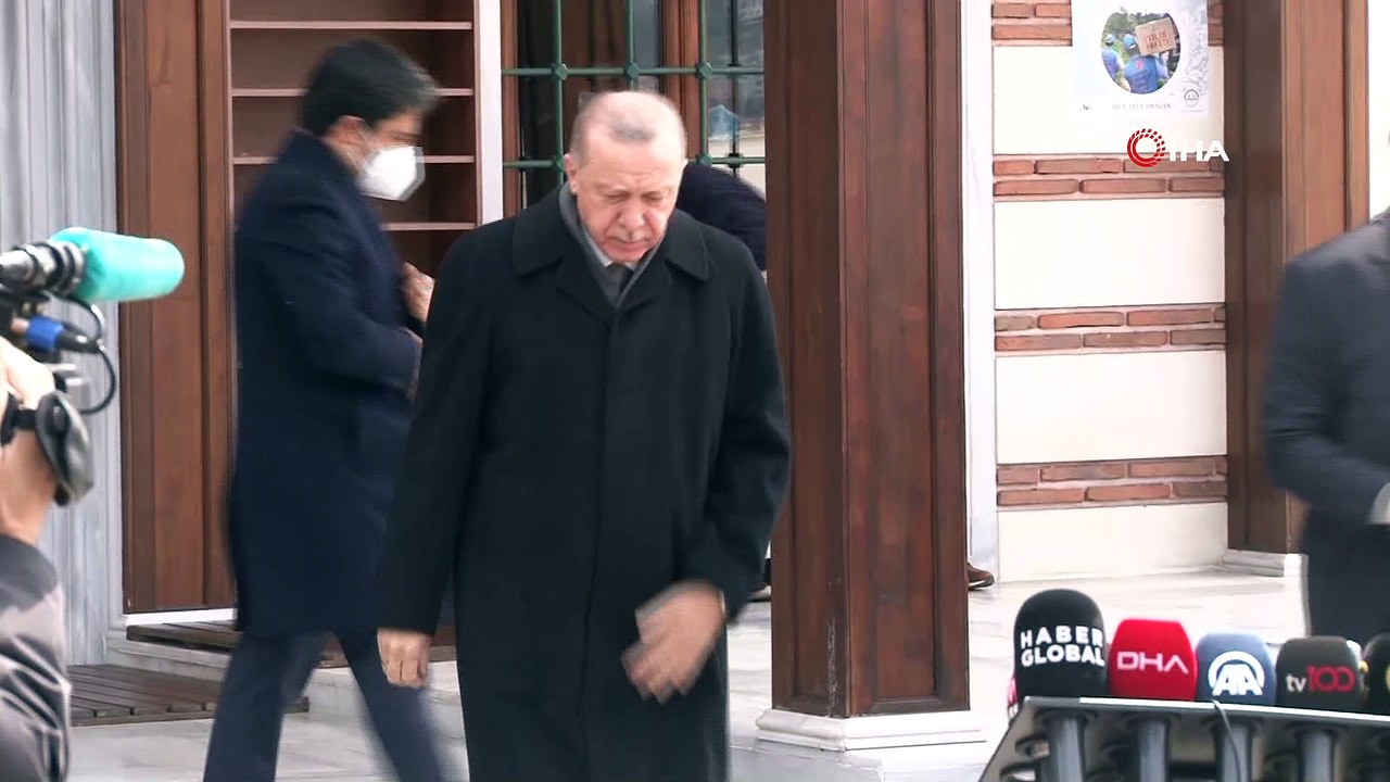 Cumhurbaşkanı Erdoğan: 'Sayın bakanımızla görüşmeden önce ben kabul etmiştim görüşmemizde sıcak bir hava içerisinde görüştük. Ancak çok farklı bir noktaya kaydı. Dendias'ın tavrı karşısında haddini bildirdi'