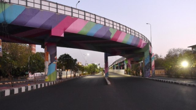 No lockdown in 5 cities of UP: SC puts HC's order on hold