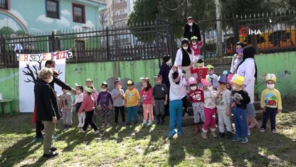 Esenyurtlu minikler ağaç dikti