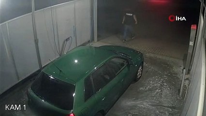 Genç kadın arabasını çalmaya çalışan şüpheliyi tazyikli suyla uzaklaştırdı!