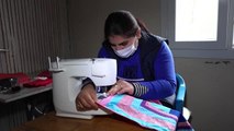 Kiraladıkları evi atölyeye çeviren kadınlar, el işi çeyizlik üretip satıyorlar