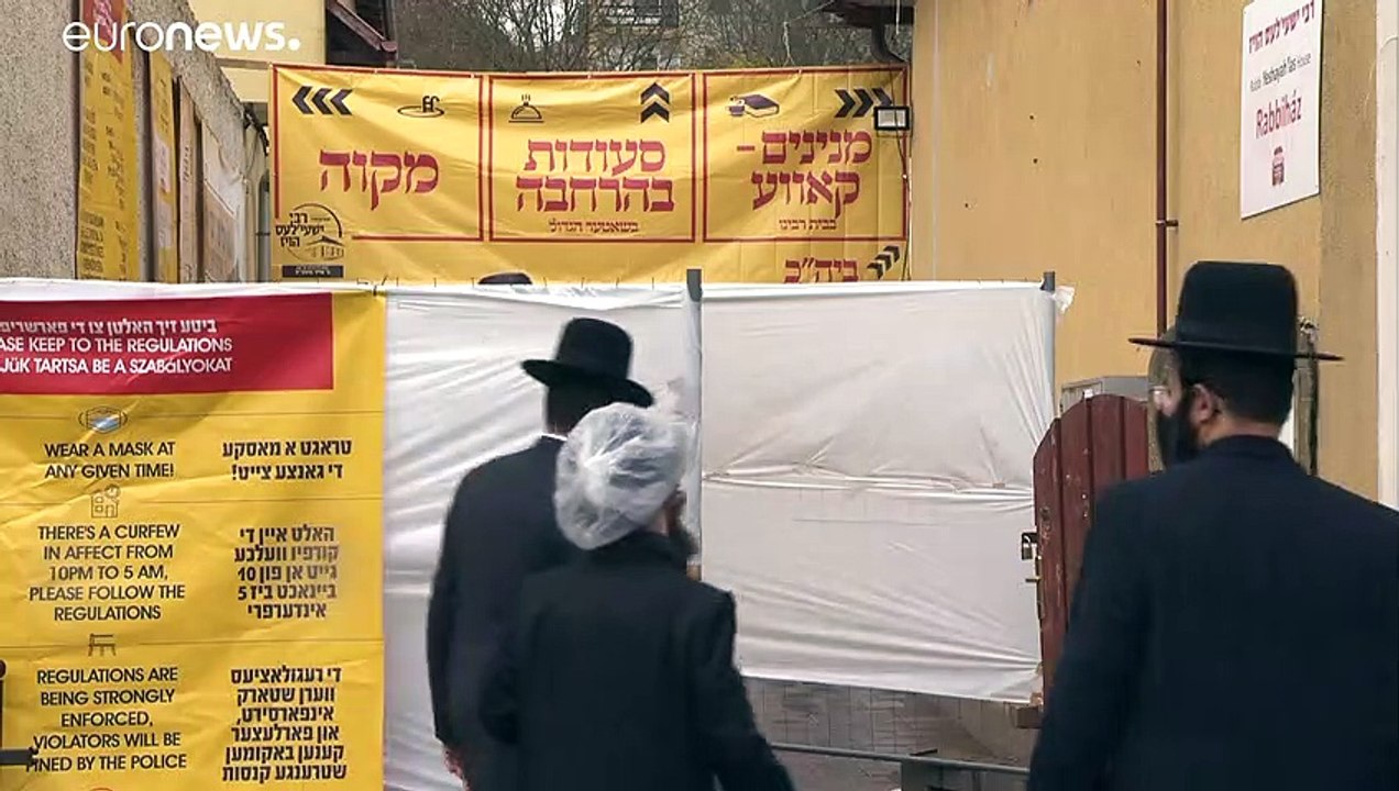 Ungheria: migliaia di ebrei ultra ortodossi sulla tomba del "rabbino dei miracoli"