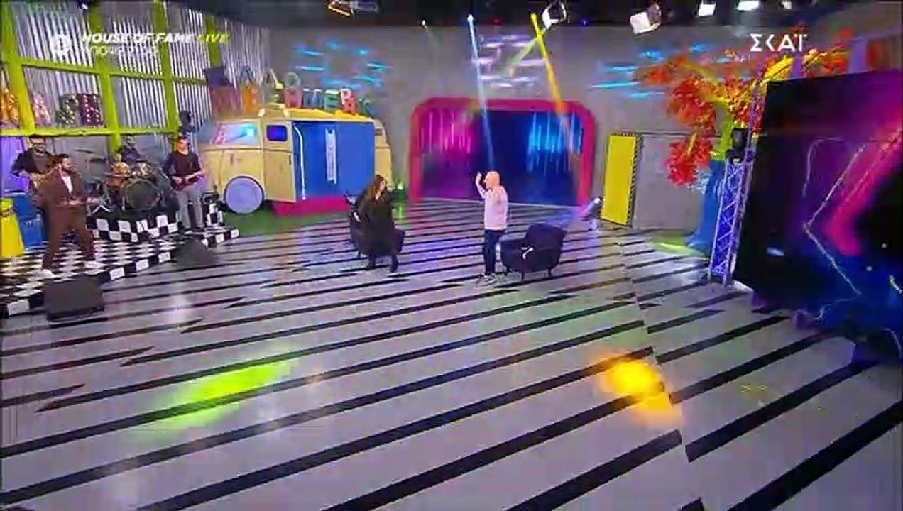 Αγνώριστη η Σοφία Μουτίδου! Η αλλαγή στα μαλλιά...