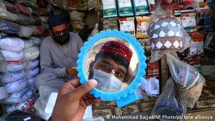 Pakistan: Ramadan poses severe challenge to combating COVID