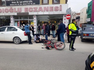 Yaralanan annesinin başından ayrılmadı
