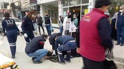 Yaralanan annesinin başından ayrılmadı