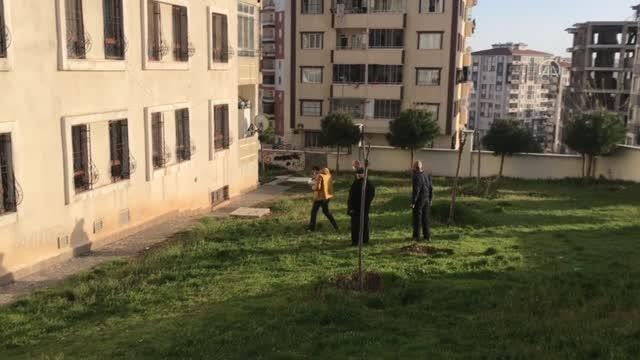 GAZİANTEP - Bir apartmanın 11'inci katından düşen kız çocuğu yaşamını yitirdi
