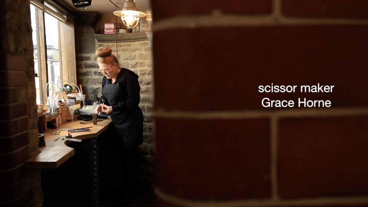 Sheffield scissor maker Grace Horne