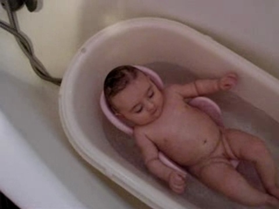 caminou dans son bain