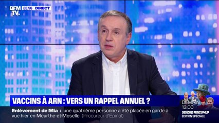Vaccination: "Ça n'est pas le moment de dégainer ce troisième vaccin", selon l'infectiologue Christophe Rapp