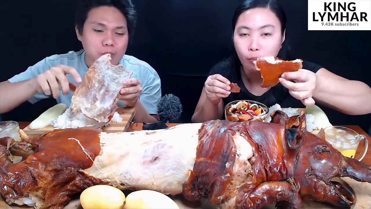 WHOLE LECHON BABOY MUKBANG with VERY CRISPY SKIN by Bisaya Studio