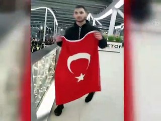 Gurbetçi genç gösteri yapan terör yandaşlarını böyle çıldırttı
