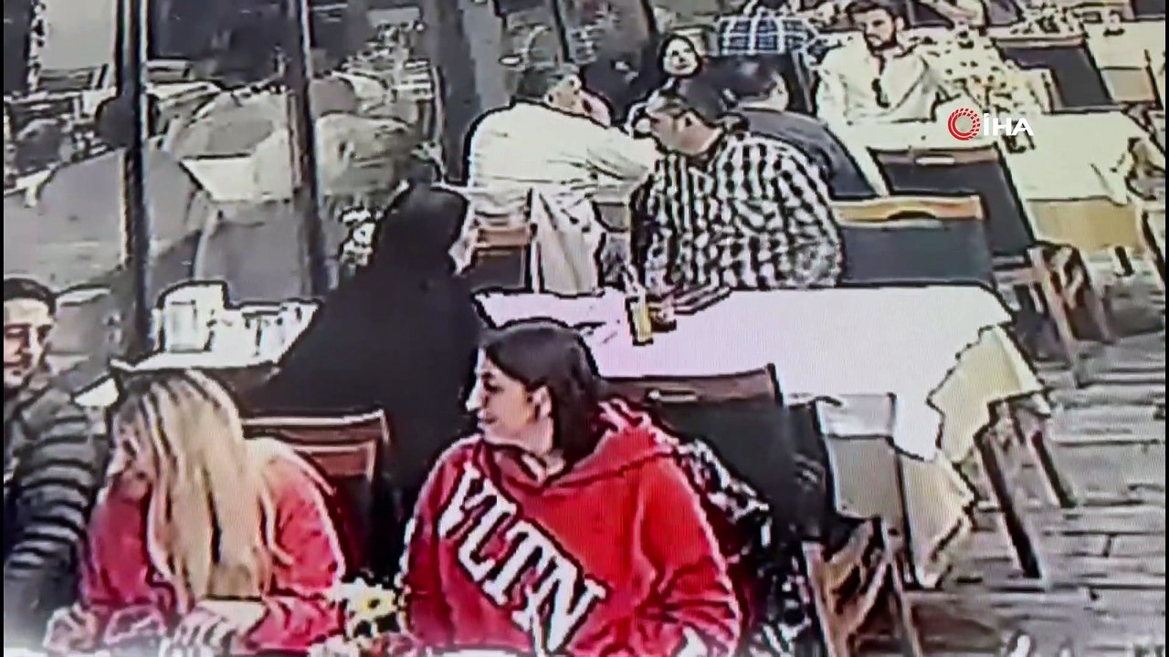 Fatih’te yemek yerken 27 bin 400 lirası çalındı...O anlar saniye saniye kameralara yansıdı