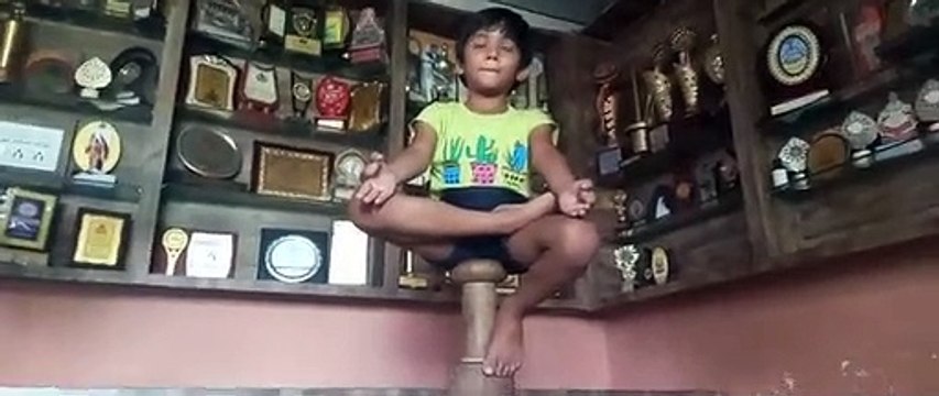 नन्ही बालिका ने लोगों से की कोरोना वैक्सीन लगवाने की अपील