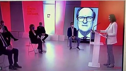 Para la ministra Reyes Maroto, el "caminante no hay camino, se hace camino al andar" es de Serrat