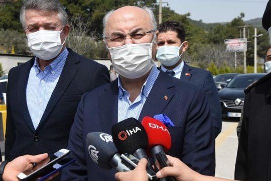 VALİ KÖŞGER: İZMİR'DE VAKA SAYILARINDA DÜŞÜŞ YOK