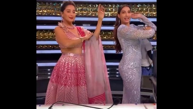 Nora Fatehi and Madhuri Dixit Ke THUMKE Hook Step On Dilbar Song | Dance Diwane Weekend.