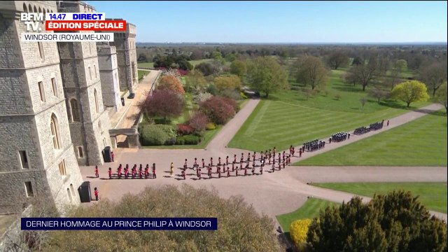 Funérailles du Prince Philip: les militaires arrivent en musique à l'entrée du Château de Windsor