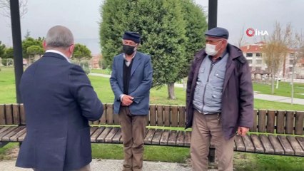 Başkan Aşgın devreye girdi, yaşlı çift ilk doz aşısını yaptırdı