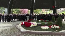Cumhurbaşkanı Erdoğan, merhum Başbakan Adnan Menderes’in mezarını ziyaret etti