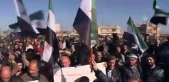 Suriyeliler Zeytin Dalı Harekatı’na destek gösterisi düzenledi