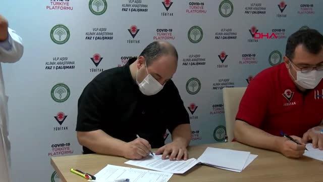 Son dakika gündem: ANKARA Bakan Varank, gönüllü olduğu yerli aşının ilk dozunu yaptırdı-