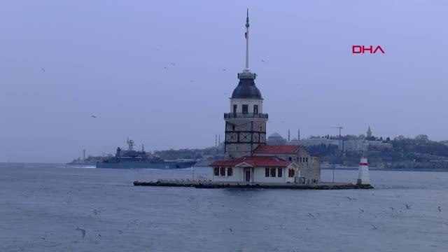 İki Rus savaş gemisi İstanbul Boğazı'ndan geçti